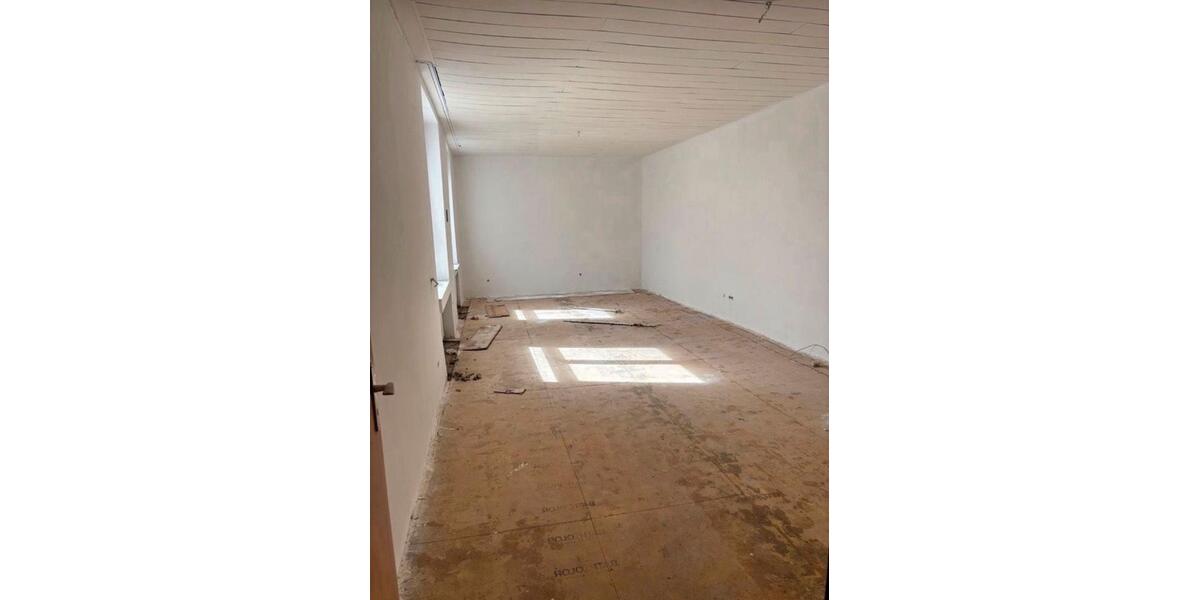 Etagenwohnung Duisburg Hamborn - 3 Zimmer, 98 m&sup2;, 1.095&euro; | Angebot:27535734