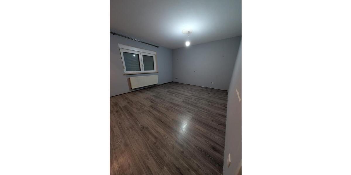 Erdgeschoßwohnung Gelsenkirchen Rotthausen - 3.5 Zimmer, 87 m&sup2;, 753&euro; | Angebot:25995527