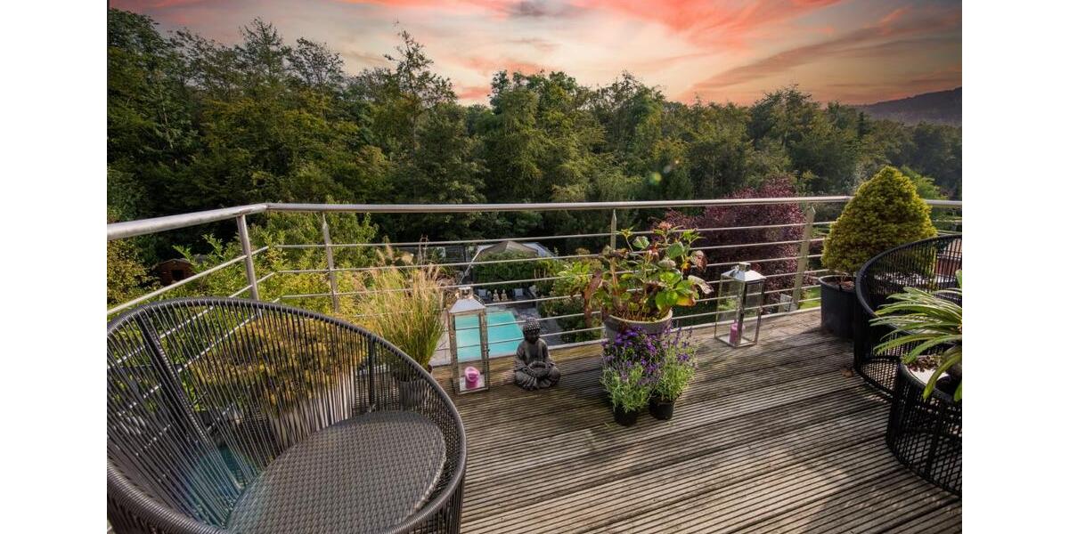 Dachgeschoßwohnung Düsseldorf Stadtbezirk 9 - 2 Zimmer, 60 m&sup2;, 1.200&euro; | Angebot:24803231