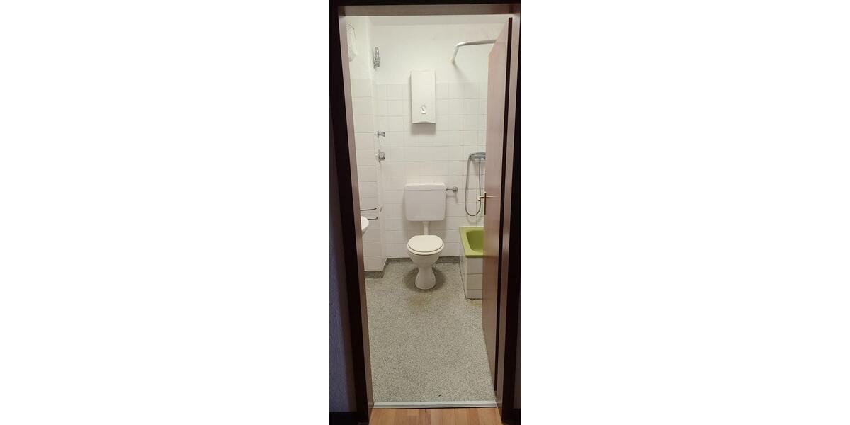 Dachgeschoßwohnung Wuppertal Brill - 1 Zimmer, 38 m&sup2;, 190&euro; | Angebot:25374902