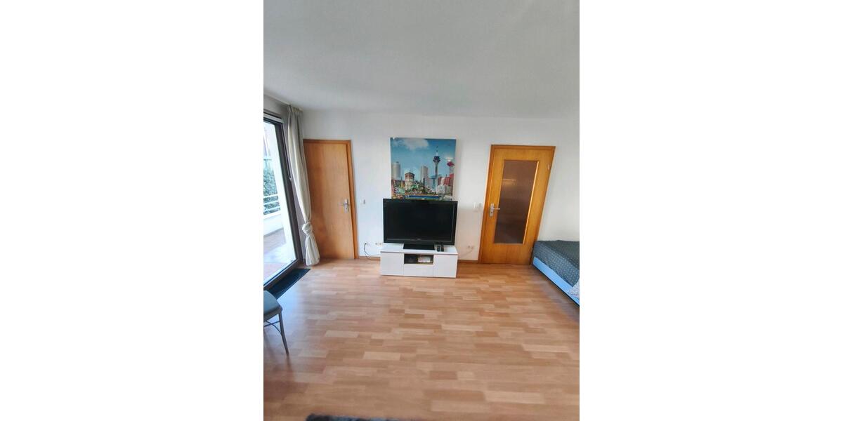 Etagenwohnung Düsseldorf Pempelfort - 1 Zimmer, 36 m&sup2;, 1.200&euro; | Angebot:25047333