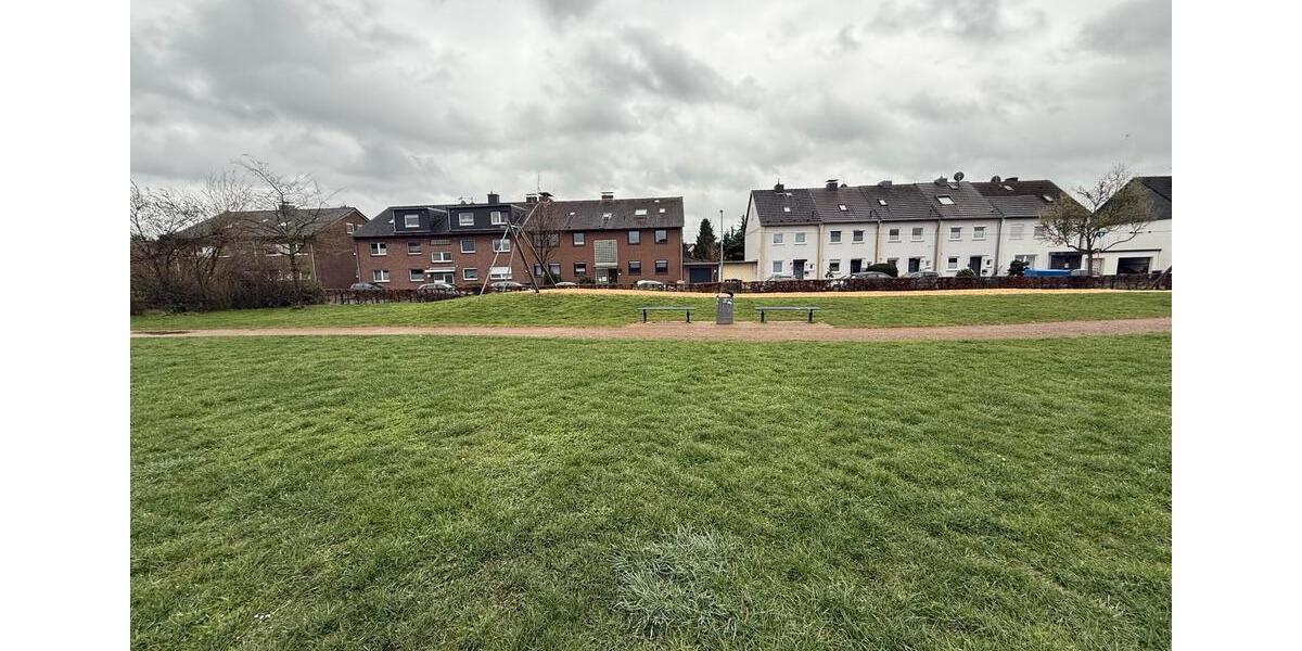 Dachgeschoßwohnung Duisburg Rheinhausen - 3 Zimmer, 71 m&sup2;, 680&euro; | Angebot:25182233