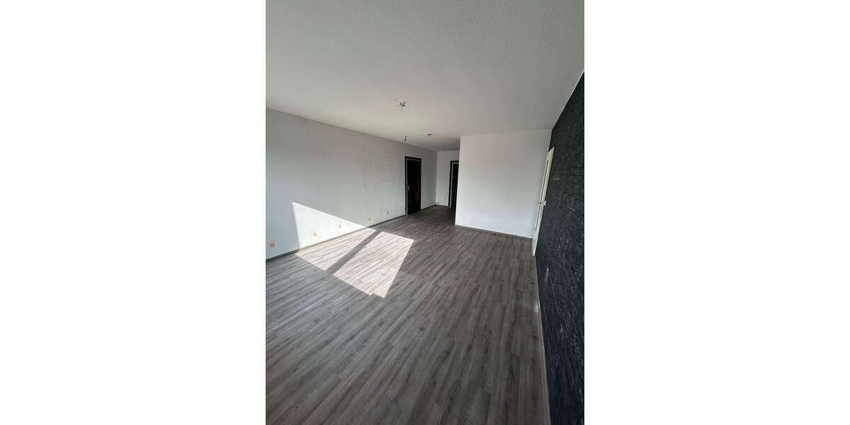 Etagenwohnung Duisburg Hochfeld - 3 Zimmer, 91 m&sup2;, 673&euro; | Angebot:27544989
