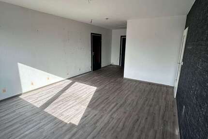 Wohnung Duisburg Hochfeld - 3 Zimmer, 91 m&sup2;, 673&euro; | Angebot:27544989
