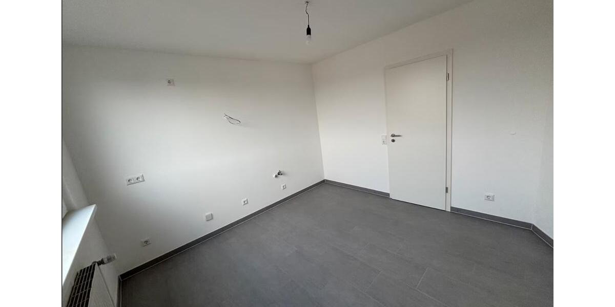 Dachgeschoßwohnung Düsseldorf Lörick - 2 Zimmer, 67 m&sup2;, 995&euro; | Angebot:25844812
