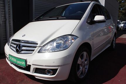 Mercedes-Benz A 180 79.876 km 7.899 &euro; Essen 45326