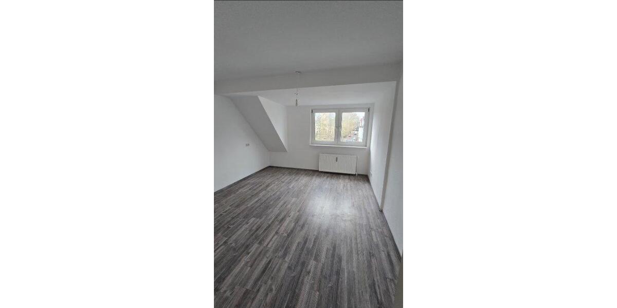 Dachgeschoßwohnung Gelsenkirchen Resse - 3.5 Zimmer, 80 m&sup2;, 640&euro; | Angebot:27565008