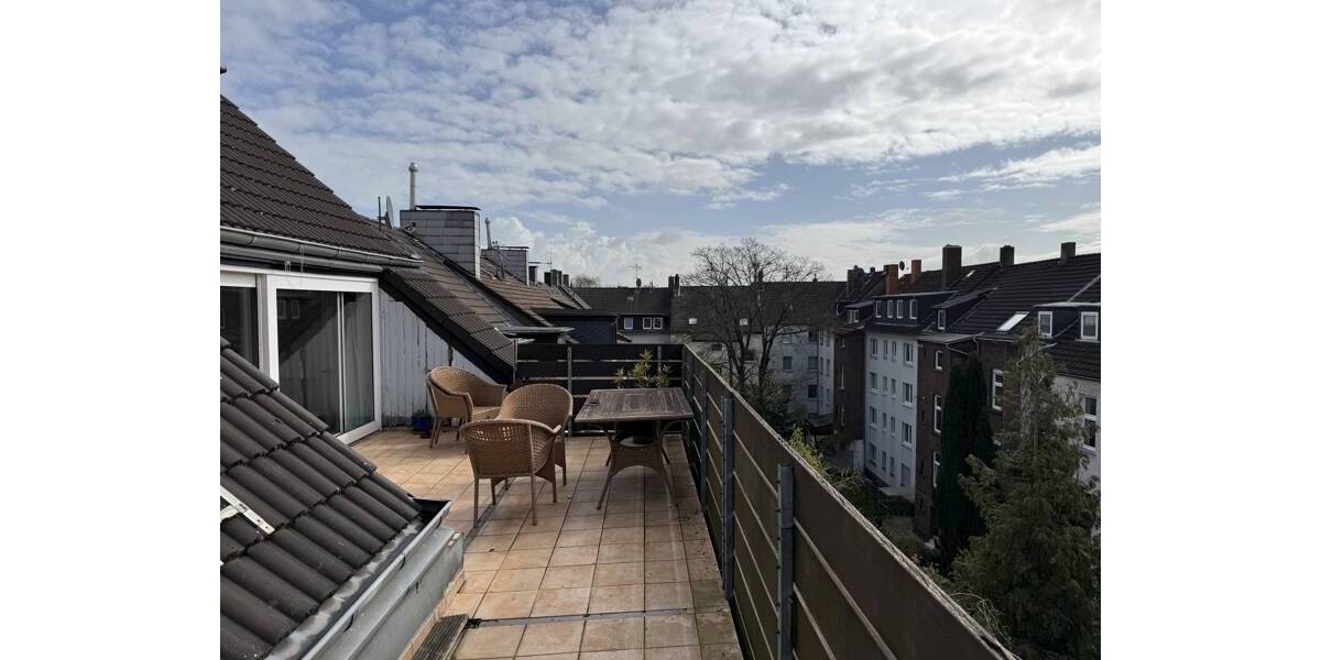 Etagenwohnung Essen Frohnhausen - 4 Zimmer, 118 m&sup2;, 225.000&euro; | Angebot:25999356