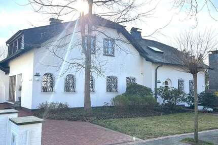 Haus Duisburg Großenbaum - 7 Zimmer, 300 m&sup2;, 1.350.000&euro; | Angebot:25155883