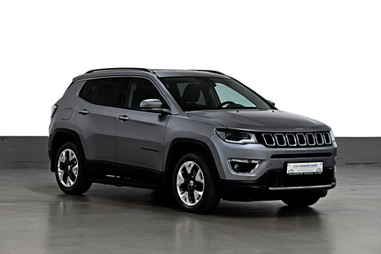 Jeep Compass 95.302 km 17.490 &euro; Düsseldorf 40597