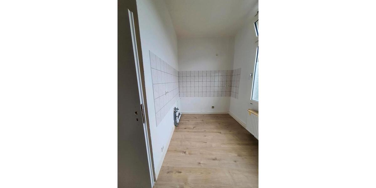 Etagenwohnung Wuppertal Gemarkung Langerfeld - 2 Zimmer, 67 m&sup2;, 85.000&euro; | Angebot:26109211
