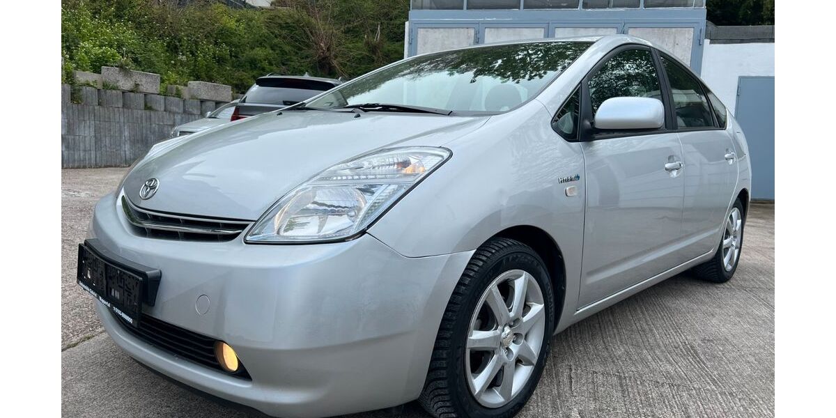 Toyota Prius 162.000 km 6.499 &euro; Wuppertal 42277