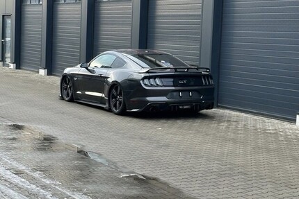 Ford Mustang 74.000 km 28.000 &euro; Gelsenkirchen 45879