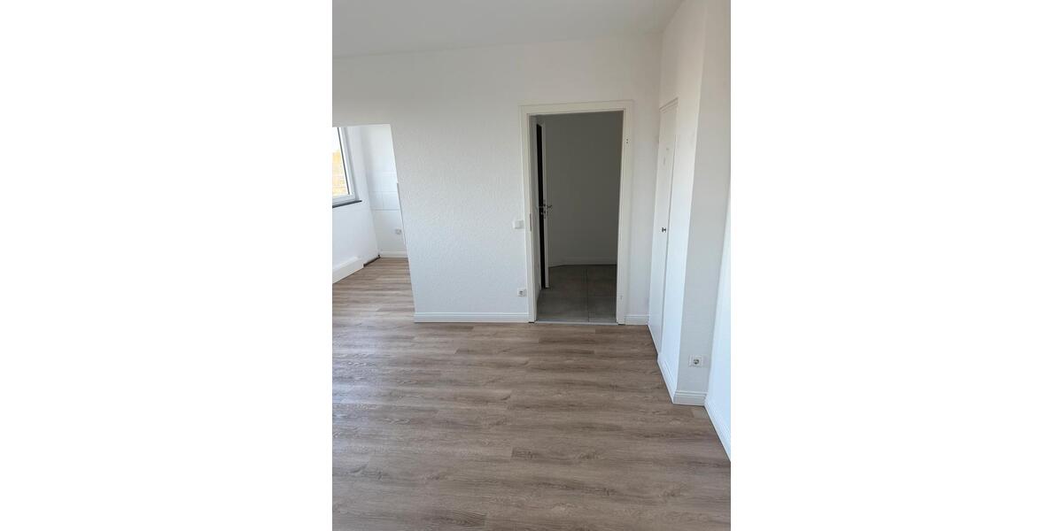 Dachgeschoßwohnung Mülheim an der Ruhr - 1 Zimmer, 30 m&sup2;, 375&euro; | Angebot:25420306