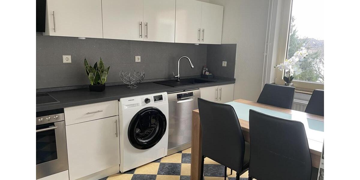 Etagenwohnung Essen Huttrop - 4 Zimmer, 81 m&sup2;, 1.140&euro; | Angebot:25430682