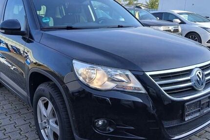 VW Tiguan 122.400 km 8.499 &euro; Bottrop 46236