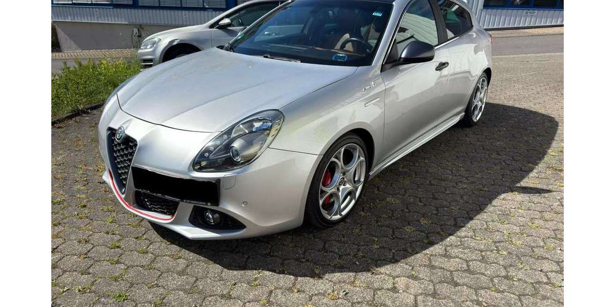Alfa Romeo Giulietta 122.250 km 11.800 &euro; Hückeswagen 42499