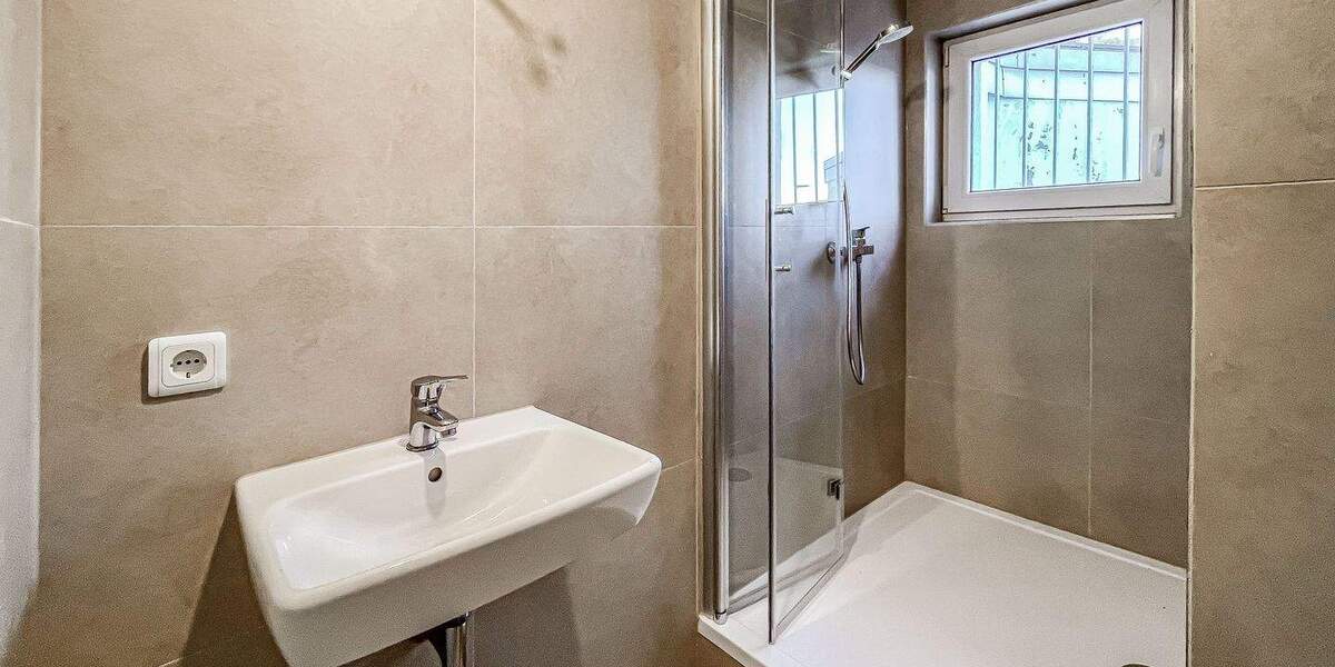 Etagenwohnung Bochum Innenstadt - 3 Zimmer, 88 m&sup2;, 800&euro; | Angebot:25665740