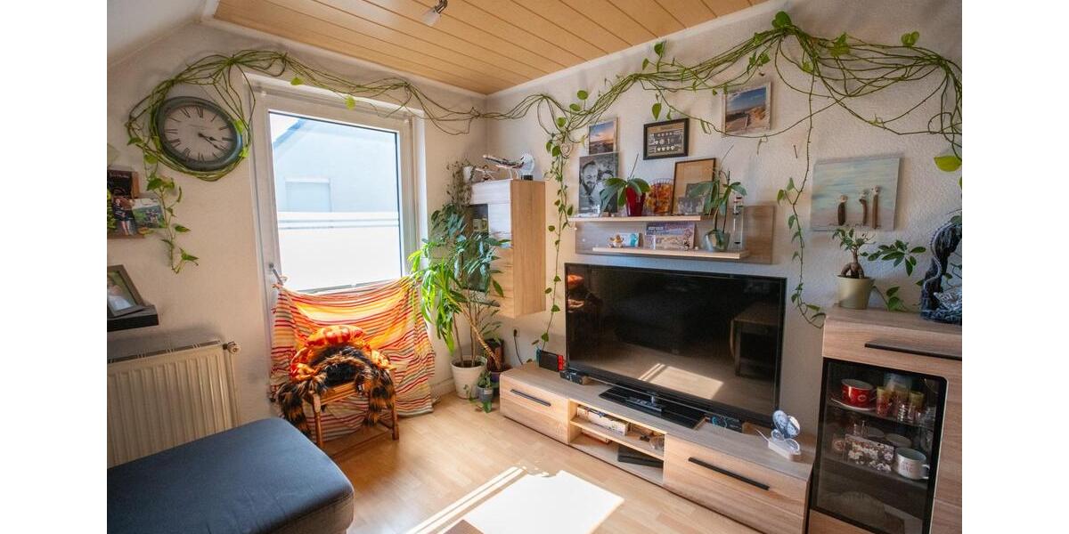 Dachgeschoßwohnung Solingen Ohligs - 3 Zimmer, 50 m&sup2;, 145.000&euro; | Angebot:26875521