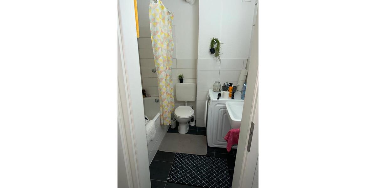 Etagenwohnung Essen Stadtbezirk VI - 4 Zimmer, 67 m&sup2;, 873&euro; | Angebot:27549110