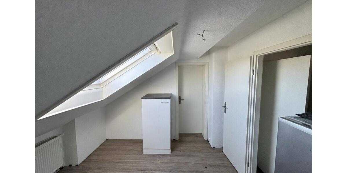 Dachgeschoßwohnung Gelsenkirchen Gelsenkirchen-West - 2 Zimmer, 47 m&sup2;, 350&euro; | Angebot:25532992