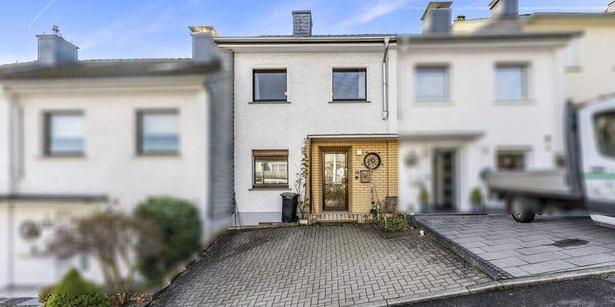 Reihenmittelhaus Wuppertal Ronsdorf - 4 Zimmer, 110 m&sup2;, 349.000&euro; | Angebot:25726966