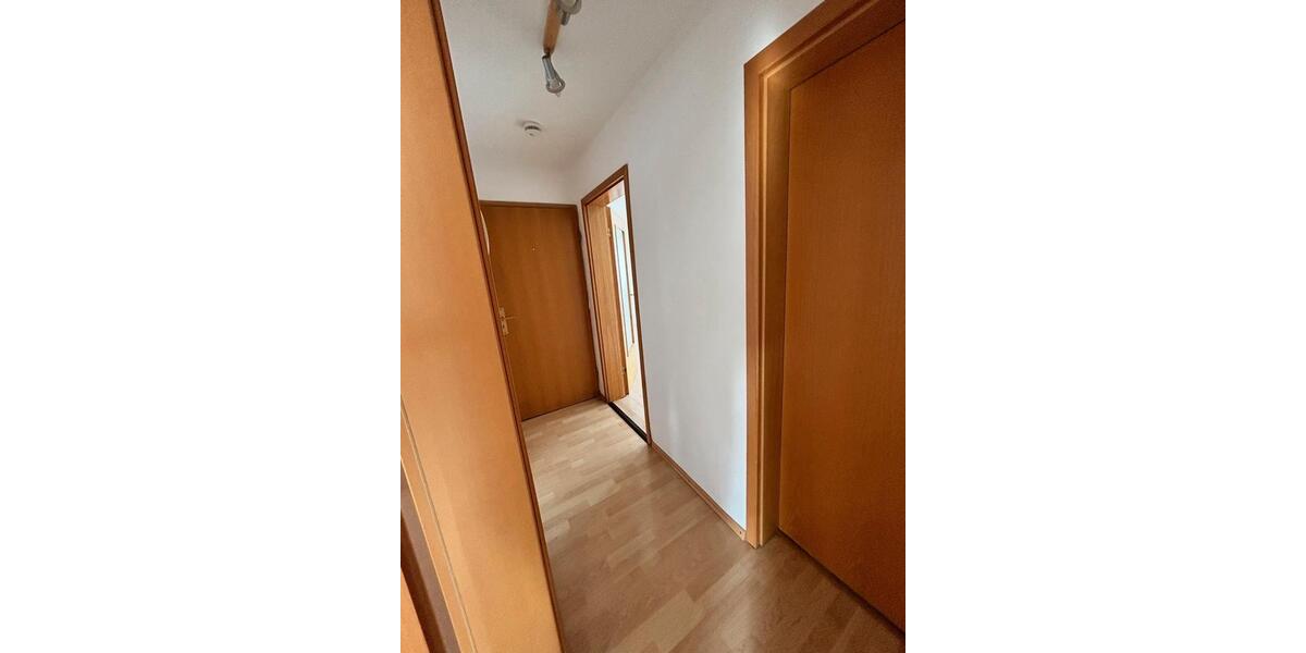 Dachgeschoßwohnung Schwelm - 5 Zimmer, 112 m&sup2;, 670&euro; | Angebot:27542043