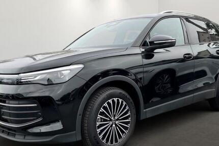 VW Tiguan 8.268 km 38.990 &euro; Solingen 42651
