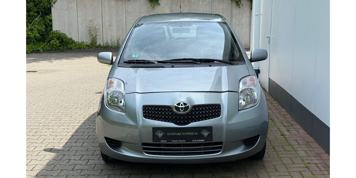 Toyota Yaris 53.000 km 5.999 &euro; Wuppertal 42283
