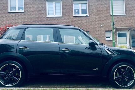 Mini Countryman S (Cooper) 98.400 km 5.900 &euro; Essen 45307