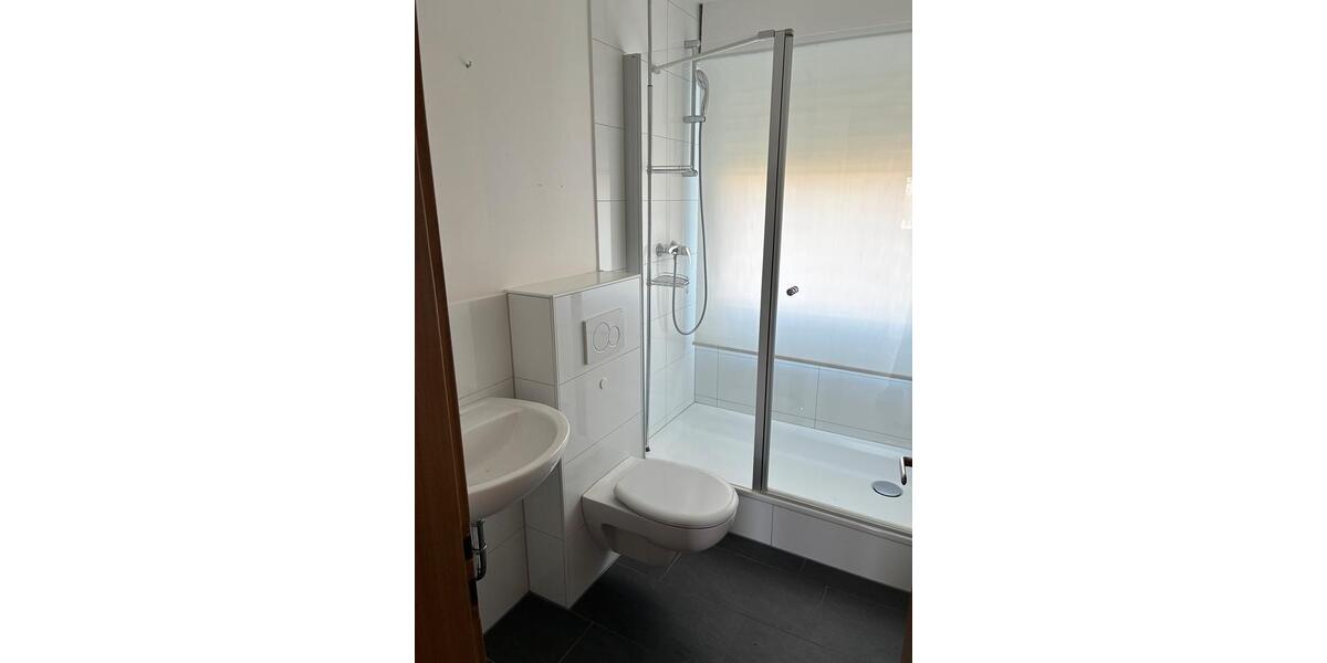 Etagenwohnung Radevormwald - 3 Zimmer, 65 m&sup2;, 693&euro; | Angebot:26003709