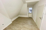Helle renovierte Dachgeschoss 5 Zimmer Wohnung in Bochum Wattenscheid mit guter Anbindung - Etagenwohnung Bochum Günnigfeld | Angebot:24700175