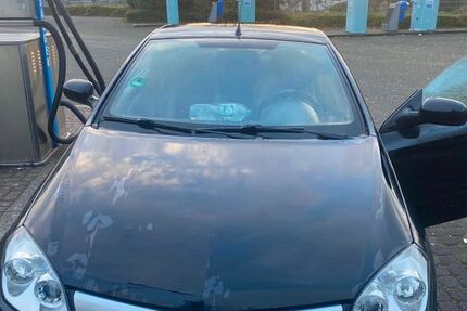 Opel Tigra 136.000 km 900 &euro; Gelsenkirchen 45886