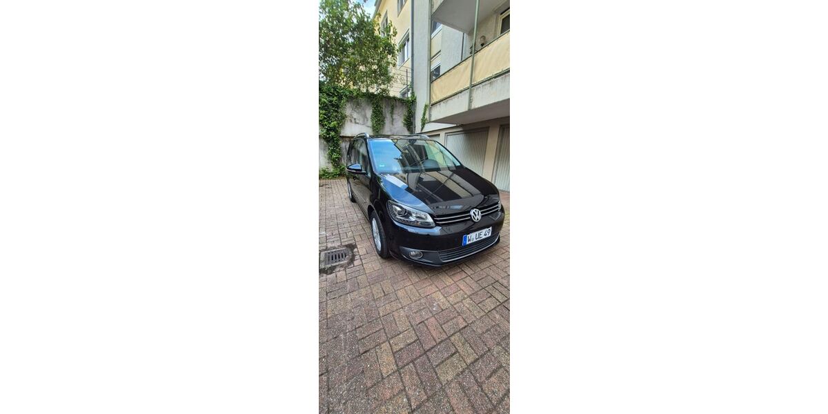 VW Touran 155.300 km 11.899 &euro; Wuppertal 42283