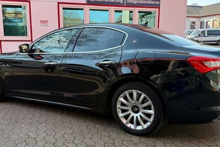 Maserati Ghibli 189.000 km 21.300 &euro; Herne 44628