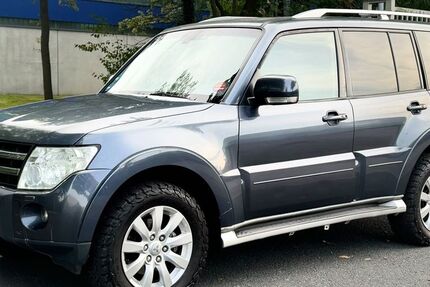 Mitsubishi Pajero 268.287 km 8.500 &euro; Bottrop 46238