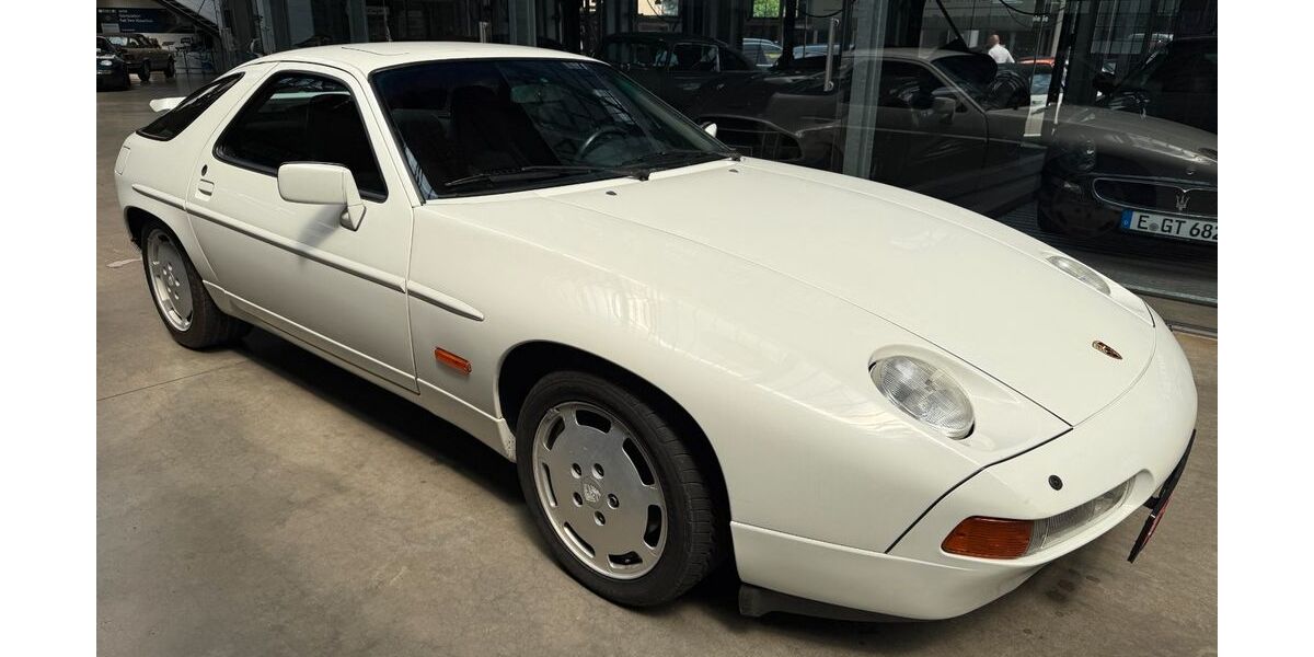 Porsche 928 186.000 km 33.900 &euro; Düsseldorf 40591