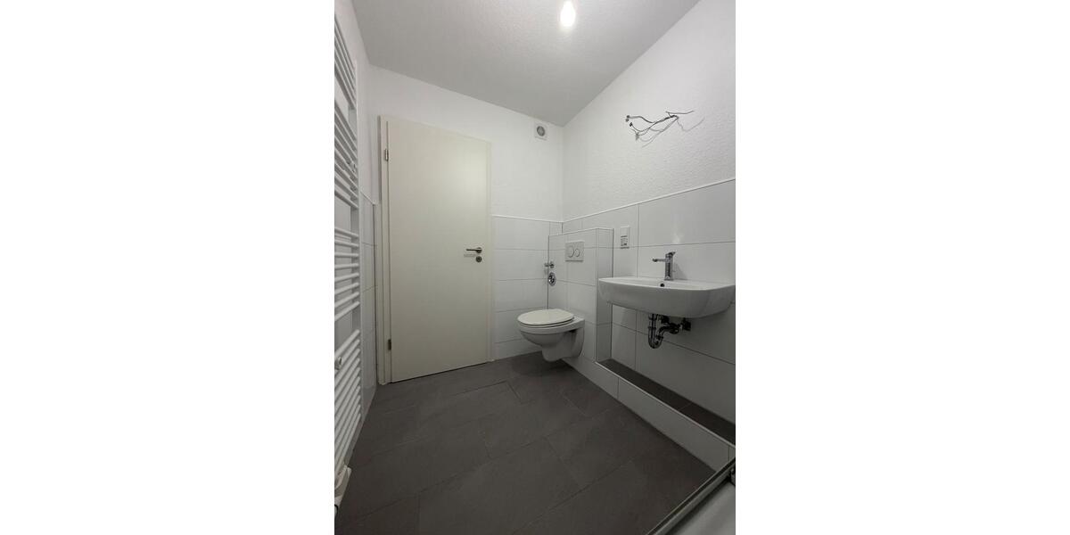 Etagenwohnung Duisburg Mittelmeiderich - 1 Zimmer, 45 m&sup2;, 625&euro; | Angebot:27555679