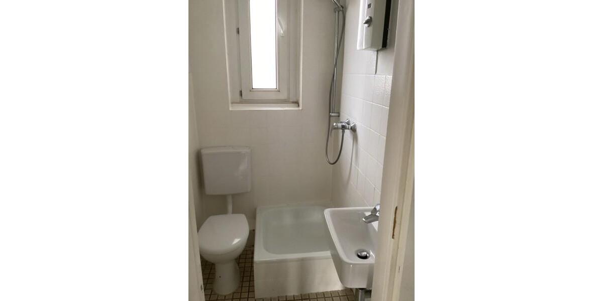 Etagenwohnung Düsseldorf Derendorf - 2 Zimmer, 42 m&sup2;, 537&euro; | Angebot:25210770