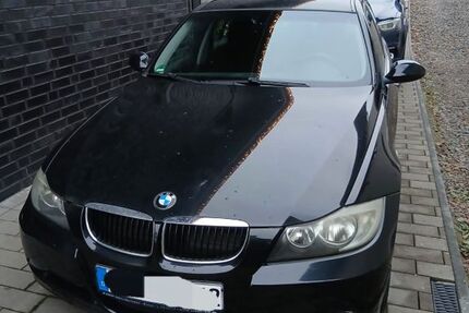 BMW 318 139.000 km 3.999 &euro; remscheid 42899