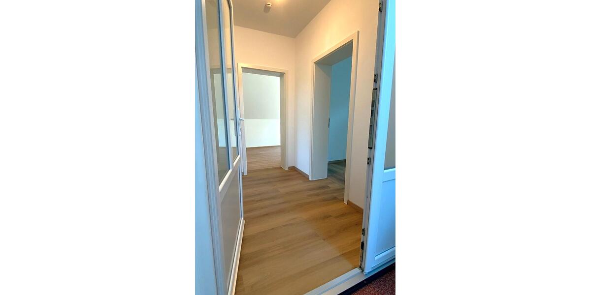 Dachgeschoßwohnung Wuppertal Dönberg - 3 Zimmer, 64 m&sup2;, 770&euro; | Angebot:27572258