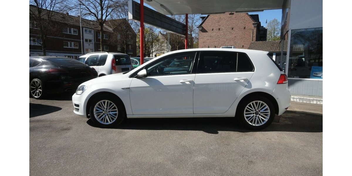 VW Golf Cup 1,4 BMT, DGS, Klimatr.SHZ.PDC V+H 147.000 km 10.950 &euro; Neuss 41462