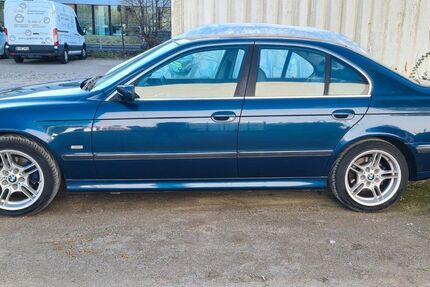 BMW 523 249.051 km 4.250 &euro; Düsseldorf 40229