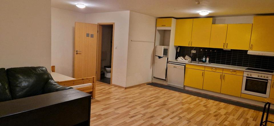 Etagenwohnung Düsseldorf Stadtbezirk 5 - 1 Zimmer, 62 m&sup2;, 1.060&euro; | Angebot:25963704