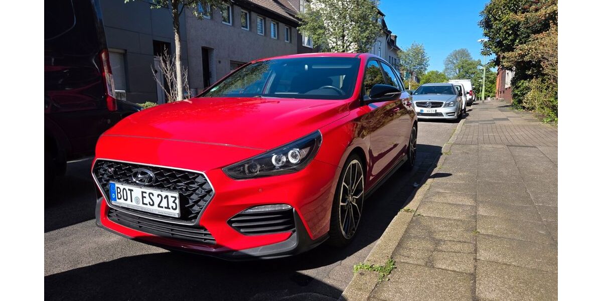 Hyundai i30 135.000 km 17.500 &euro; Essen 45355