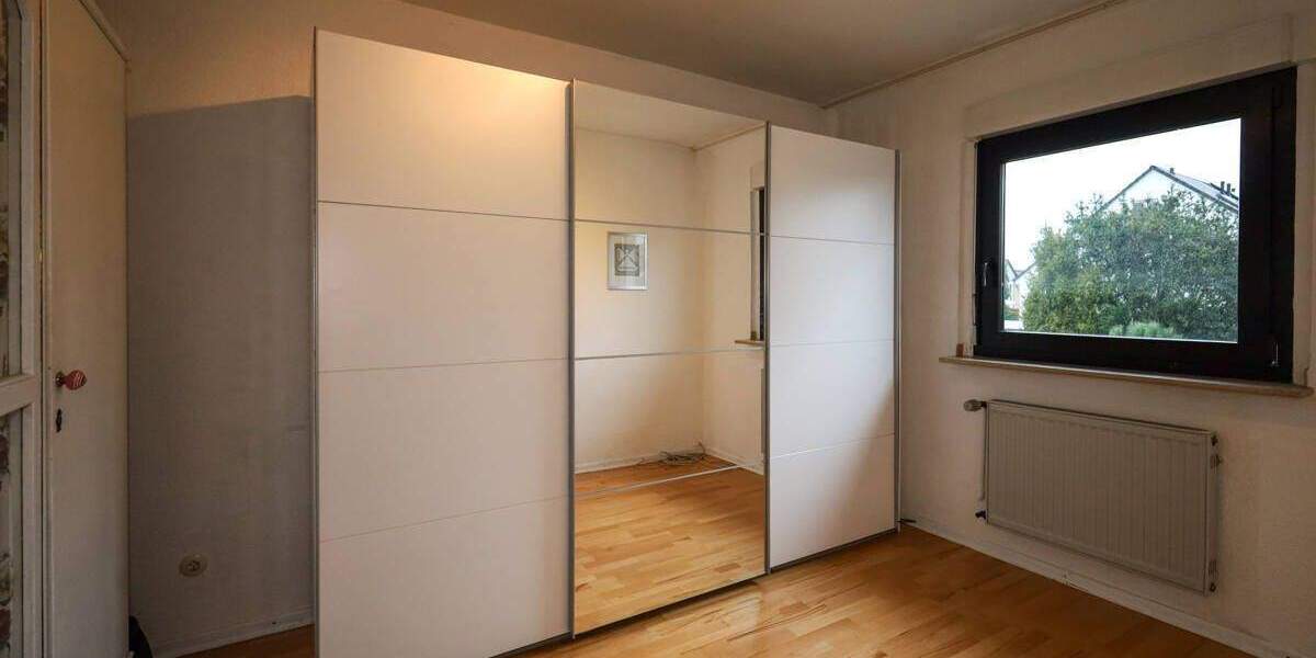 Doppelhaushälfte Langenfeld / Reusrath Reusrath - 6 Zimmer, 121 m&sup2;, 450.000&euro; | Angebot:25689674