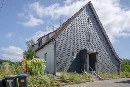Haus Remscheid Gemarkung Bergisch Born - 5 Zimmer, 109 m&sup2;, 185.000&euro; | Angebot:27213173