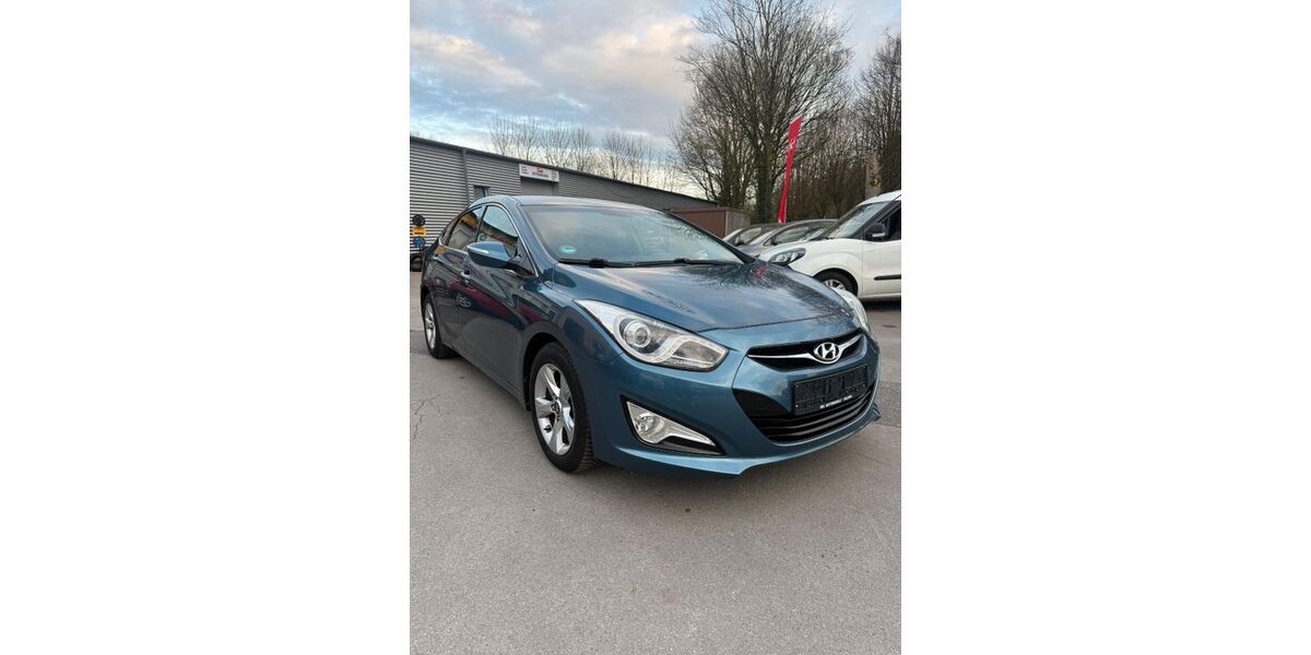 Hyundai i40 160.000 km 7.990 &euro; Solingen 42653
