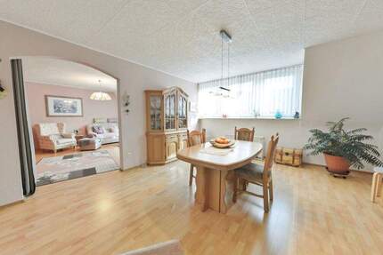 Wohnung Essen Burgaltendorf - 4 Zimmer, 83 m&sup2;, 175.000&euro; | Angebot:25779636