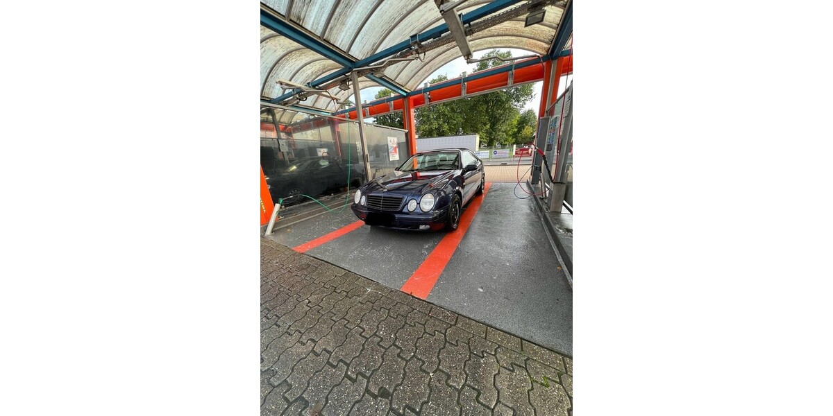 Mercedes-Benz CLK 320 175.000 km 2.500 &euro; Schwelm 58332